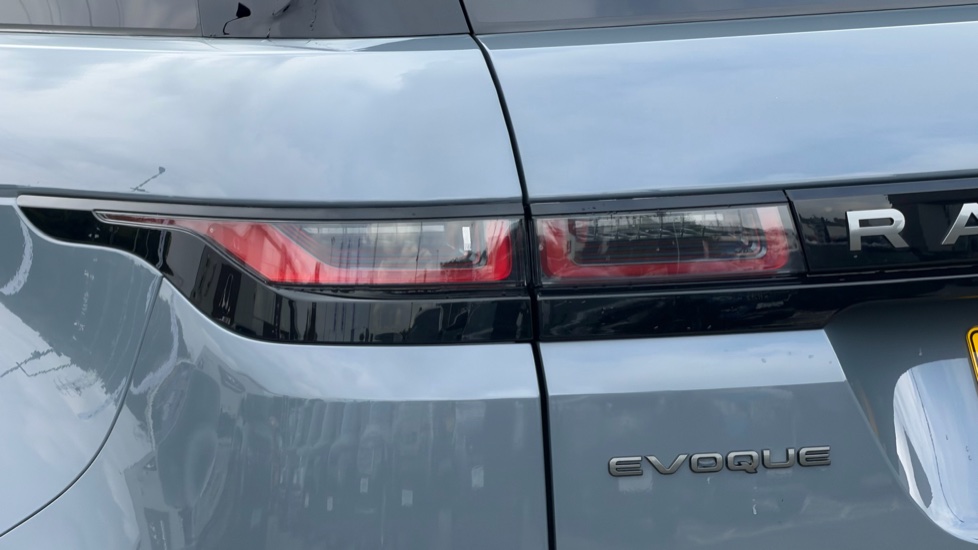 Land Rover Range Rover Evoque 2.0 D200 R-Dynamic S 5dr Auto Diesel Hatchback - Image 19
