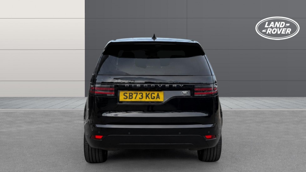 Land Rover Discovery 3.0 D300 Dynamic SE 5dr Auto Diesel Station Wagon - Image 6