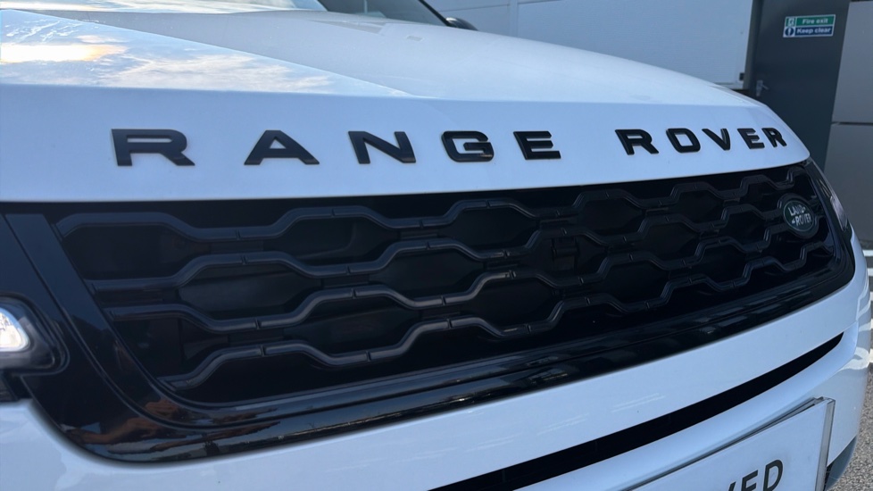 Land Rover Range Rover Evoque 2.0 D200 Evoque Edition 5dr Auto Diesel Hatchback - Image 22