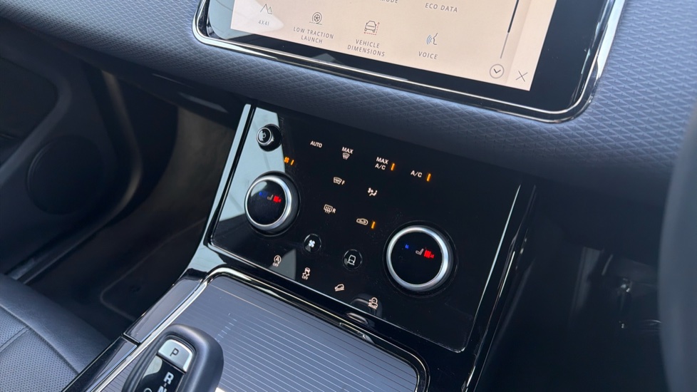 Land Rover Range Rover Evoque 2.0 D200 Evoque Edition 5dr Auto Diesel Hatchback - Image 38