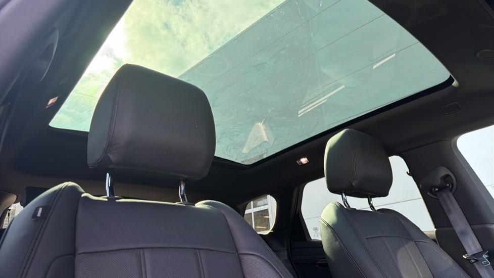 Land Rover Range Rover Evoque 2.0 D200 Evoque Edition 5dr Auto Diesel Hatchback - Image 41