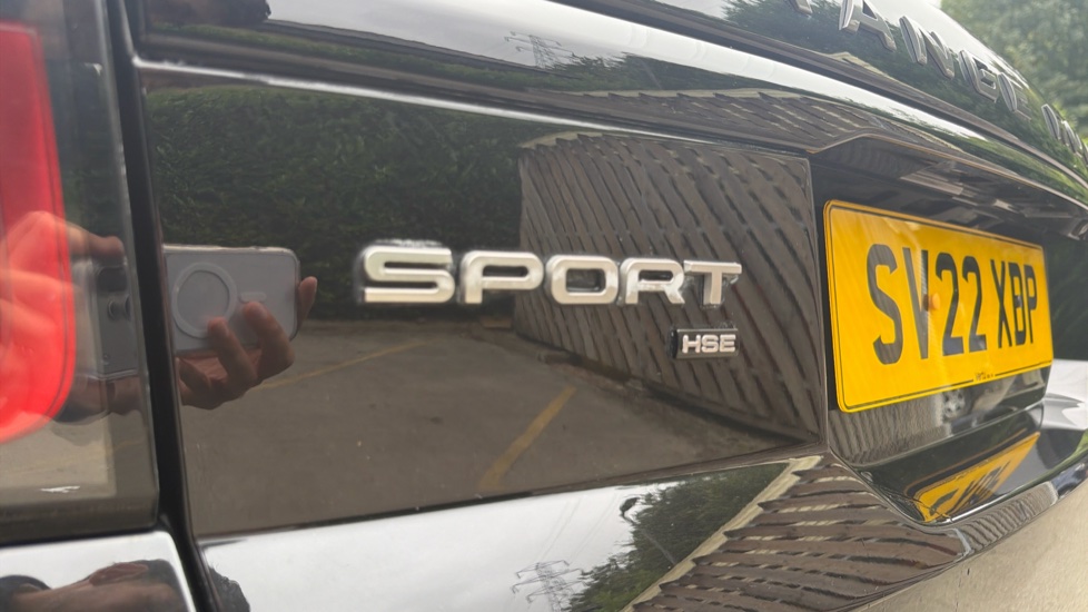 Land Rover Range Rover Sport 3.0 D300 HSE Silver 5dr Auto Diesel Estate - Image 20