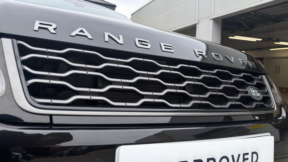 Land Rover Range Rover Sport 3.0 D300 HSE Silver 5dr Auto Diesel Estate - Image 25