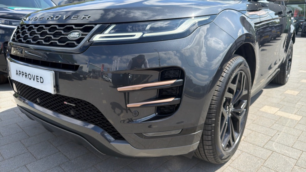 Land Rover Range Rover Evoque 1.5 P300e R-Dynamic SE 5dr Auto Hatchback - Image 42