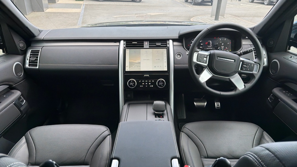 Land Rover Discovery 3.0 D350 Dynamic HSE 5dr Auto Diesel Station Wagon - Image 9