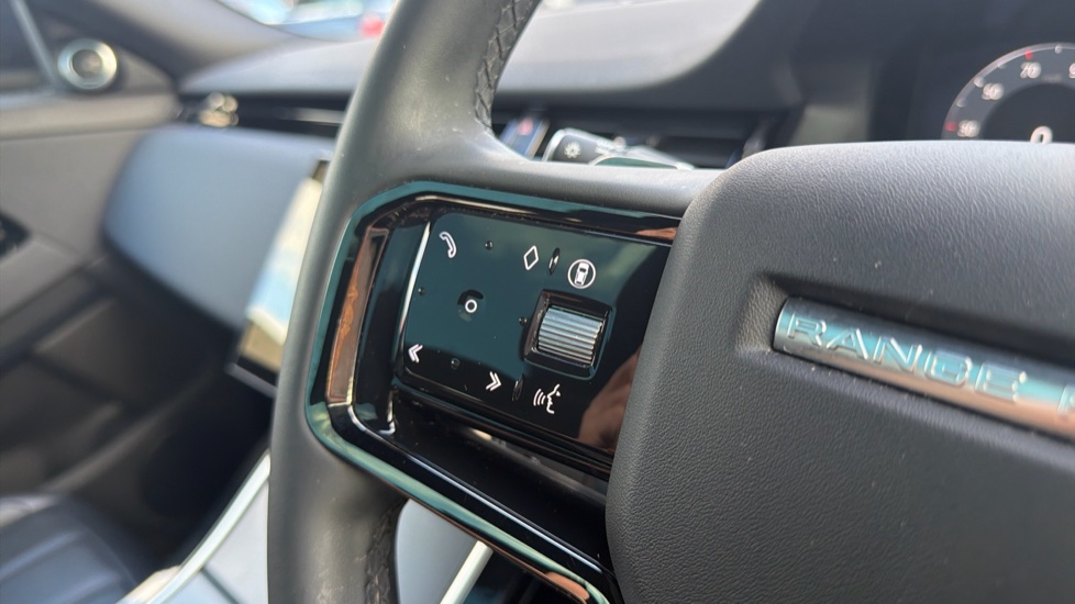 Land Rover Range Rover Evoque 2.0 D200 Dynamic SE 5dr Auto Diesel Hatchback - Image 30