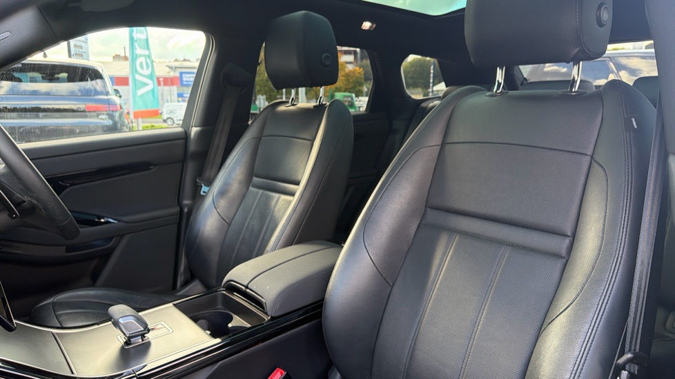 Land Rover Range Rover Evoque 2.0 D200 Dynamic SE 5dr Auto Diesel Hatchback - Image 40