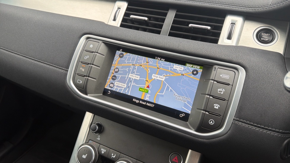 Land Rover Range Rover Evoque 2.0 TD4 SE Tech 5dr Diesel Hatchback - Image 11