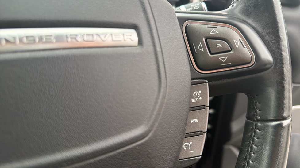 Land Rover Range Rover Evoque 2.0 TD4 SE Tech 5dr Diesel Hatchback - Image 22