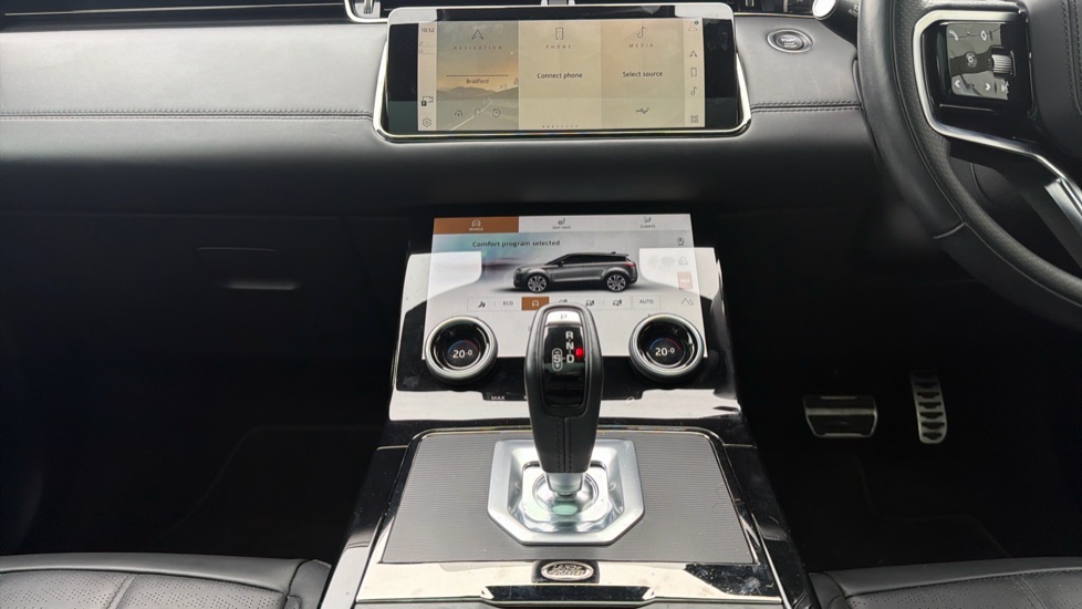 Land Rover Range Rover Evoque 2.0 D200 R-Dynamic HSE 5dr Auto Diesel Hatchback - Image 14