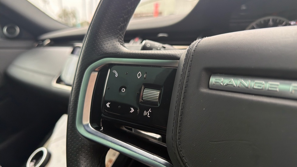 Land Rover Range Rover Evoque 2.0 D200 R-Dynamic HSE 5dr Auto Diesel Hatchback - Image 20