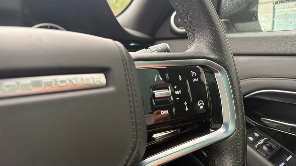 Land Rover Range Rover Evoque 2.0 D200 R-Dynamic HSE 5dr Auto Diesel Hatchback - Image 21
