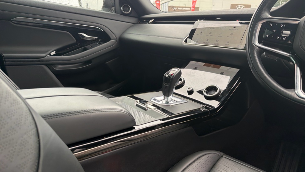 Land Rover Range Rover Evoque 2.0 D200 R-Dynamic HSE 5dr Auto Diesel Hatchback - Image 34