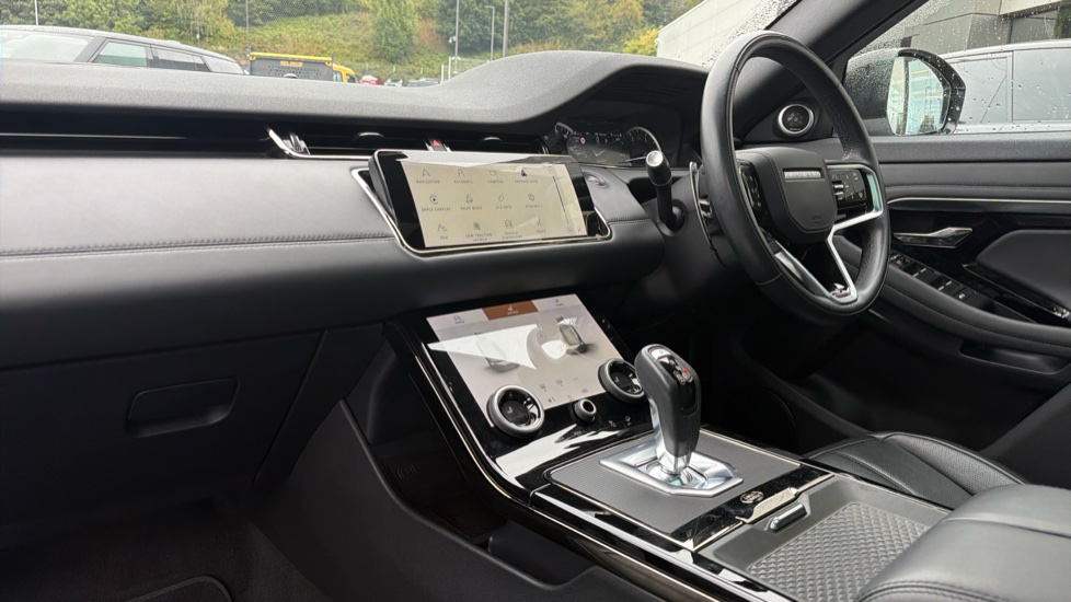 Land Rover Range Rover Evoque 2.0 D200 R-Dynamic HSE 5dr Auto Diesel Hatchback - Image 40