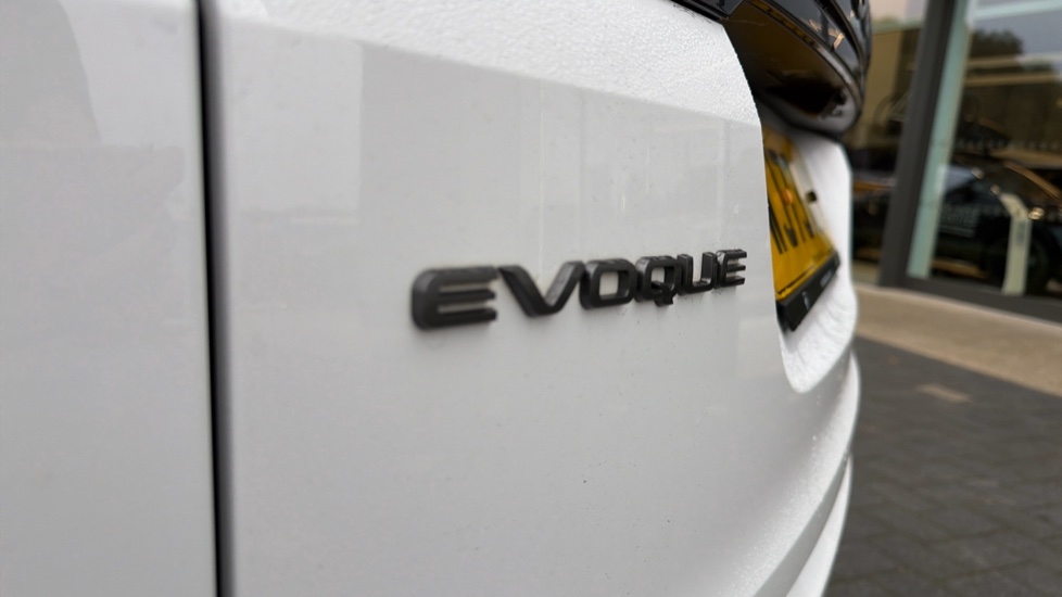 Land Rover Range Rover Evoque 2.0 D200 R-Dynamic HSE 5dr Auto Diesel Hatchback - Image 41