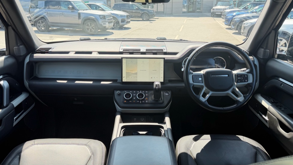 Land Rover Defender 3.0 D300 X-Dynamic HSE 110 5dr Auto Diesel Estate - Image 9