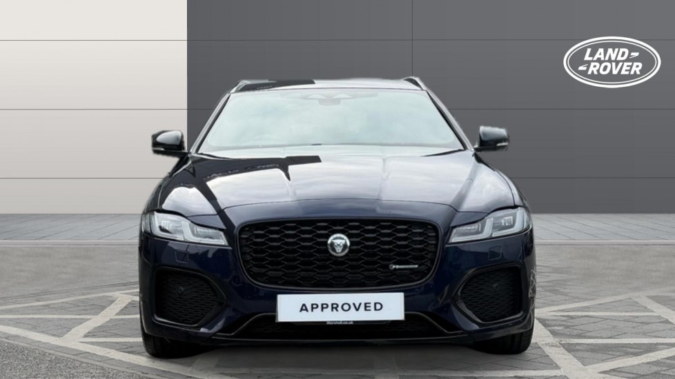 Jaguar XF 2.0 D200 R-Dynamic SE Black 5dr Auto Diesel Estate - Image 7