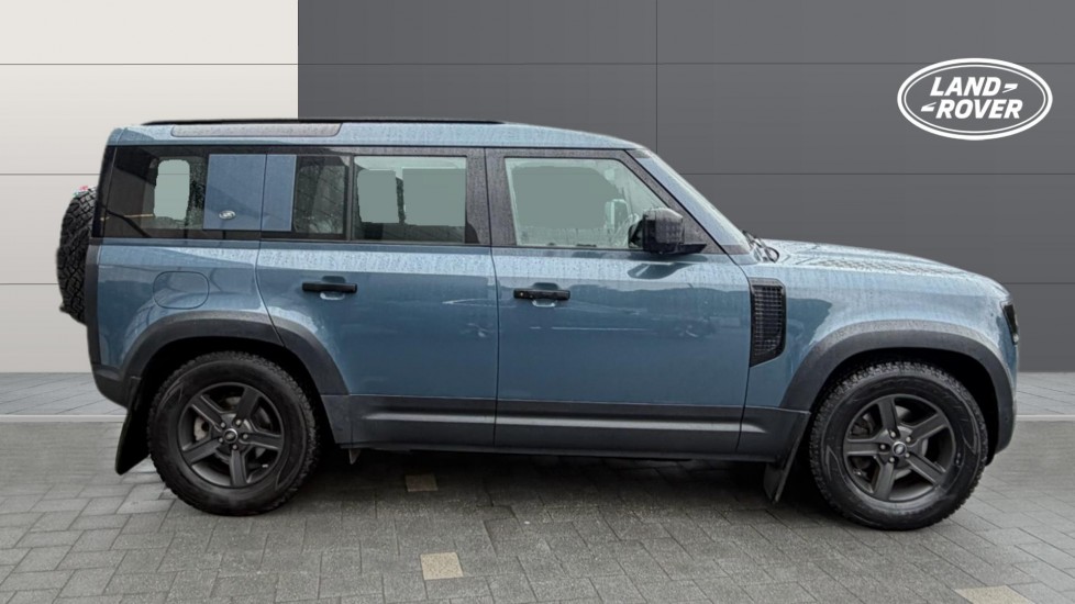 Land Rover Defender 2.0 P300 S 110 5dr Auto Petrol Estate - Image 5