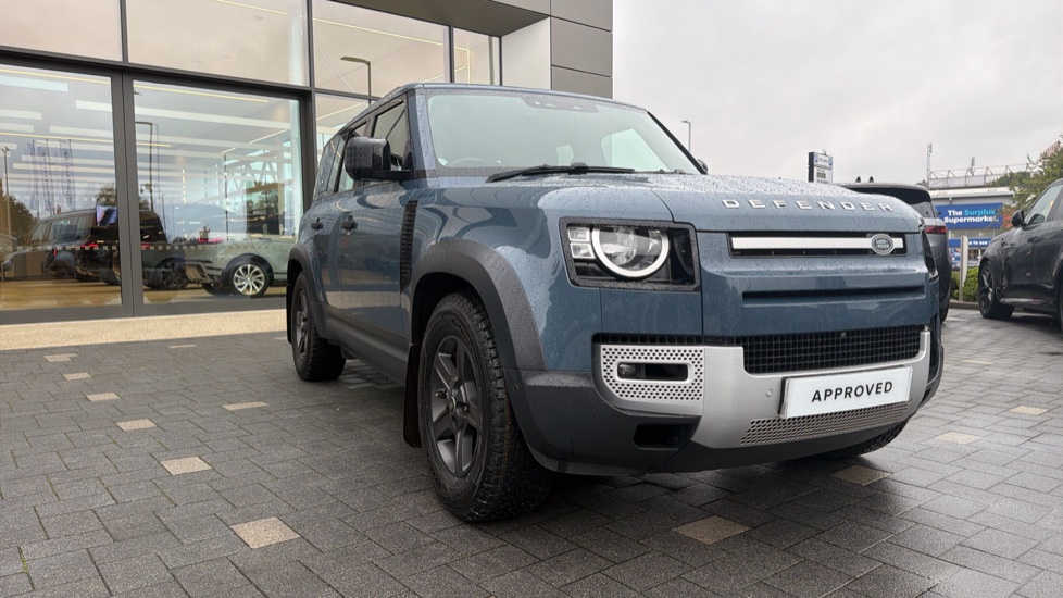 Land Rover Defender 2.0 P300 S 110 5dr Auto Petrol Estate - Image 27