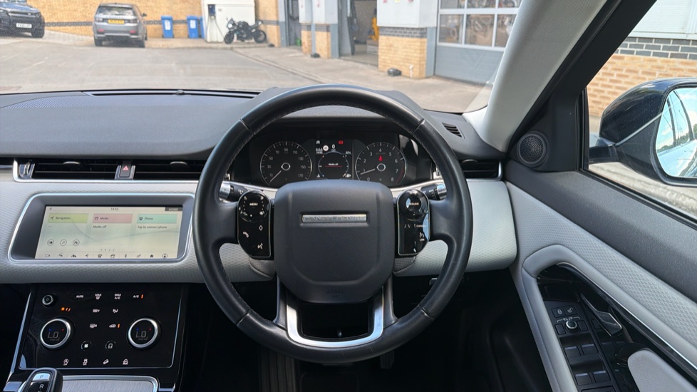 Land Rover Range Rover Evoque 2.0 P200 S 5dr Auto Petrol Hatchback - Image 15