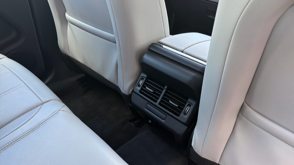 Land Rover Range Rover Evoque 2.0 P200 S 5dr Auto Petrol Hatchback - Image 18