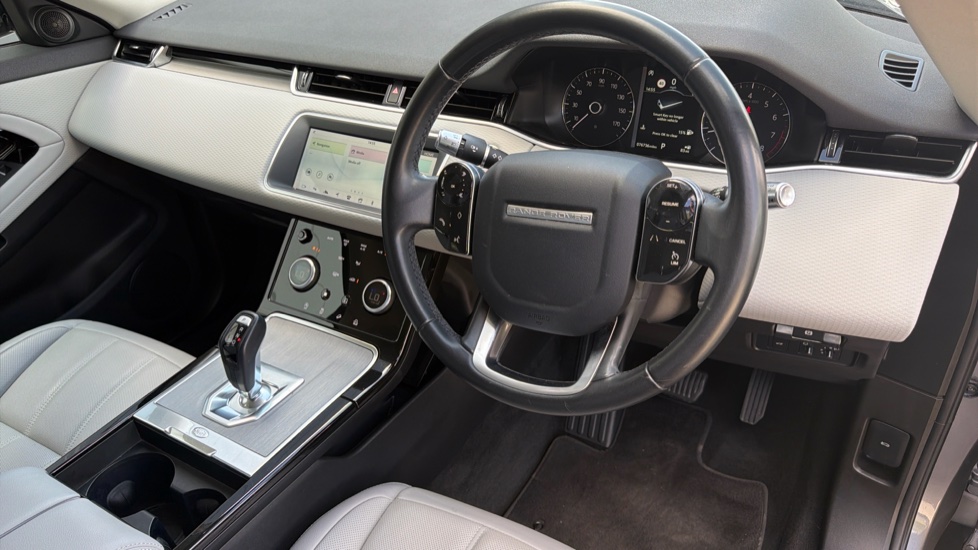Land Rover Range Rover Evoque 2.0 P200 S 5dr Auto Petrol Hatchback - Image 23