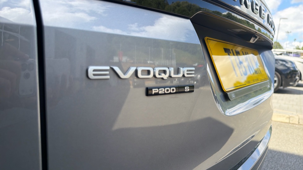 Land Rover Range Rover Evoque 2.0 P200 S 5dr Auto Petrol Hatchback - Image 32