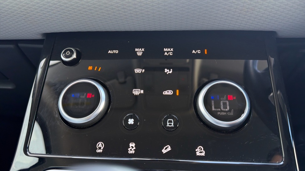 Land Rover Range Rover Evoque 2.0 P200 S 5dr Auto Petrol Hatchback - Image 44