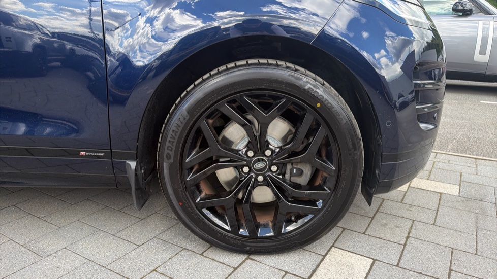 Land Rover Range Rover Evoque 2.0 D200 R-Dynamic S 5dr Auto Diesel Hatchback - Image 8