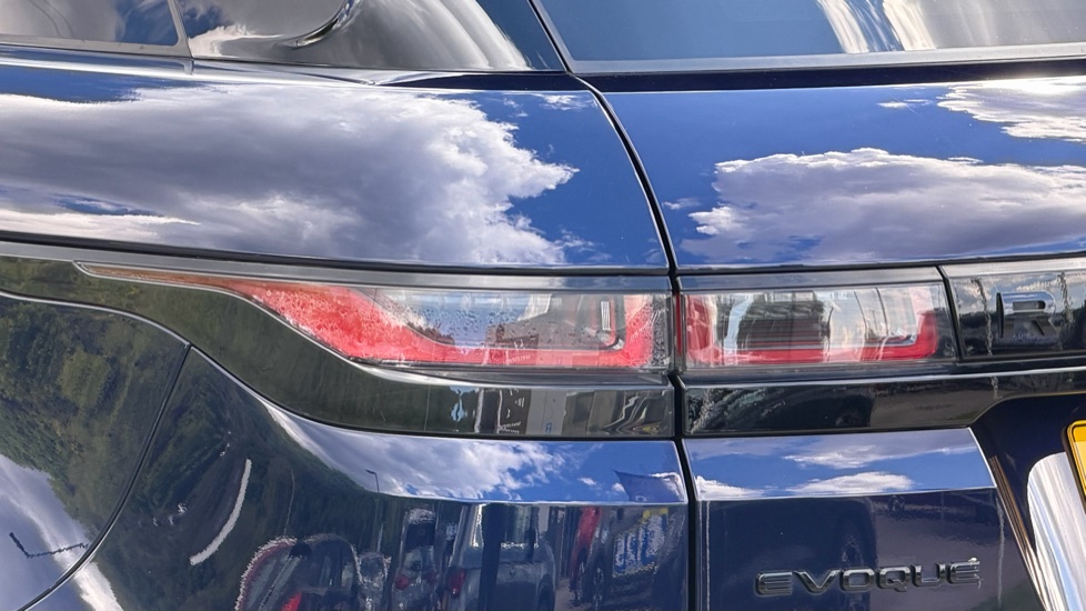 Land Rover Range Rover Evoque 2.0 D200 R-Dynamic S 5dr Auto Diesel Hatchback - Image 19