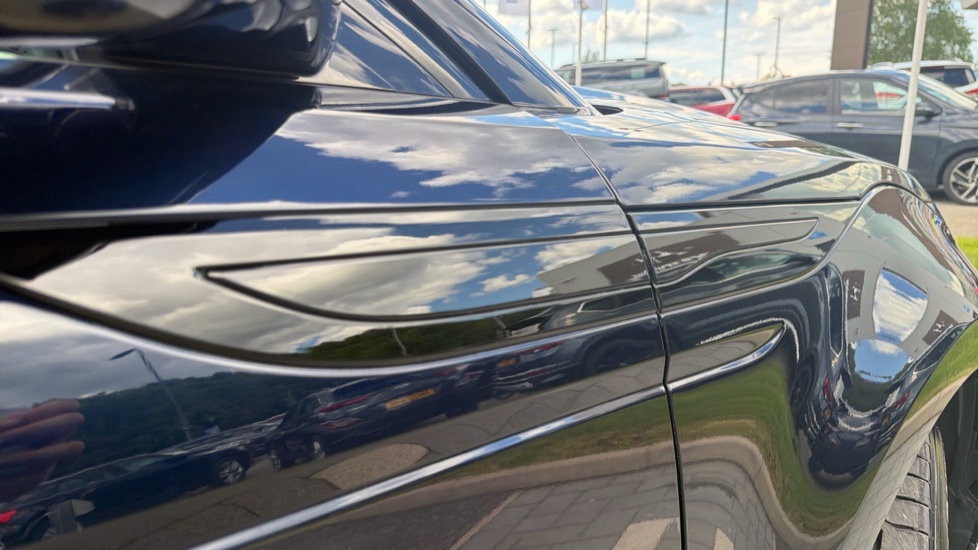 Land Rover Range Rover Evoque 2.0 D200 R-Dynamic S 5dr Auto Diesel Hatchback - Image 33