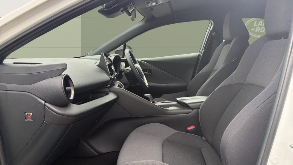 Toyota C-HR 1.8 Hybrid Design 5dr CVT Hybrid Hatchback - Image 3
