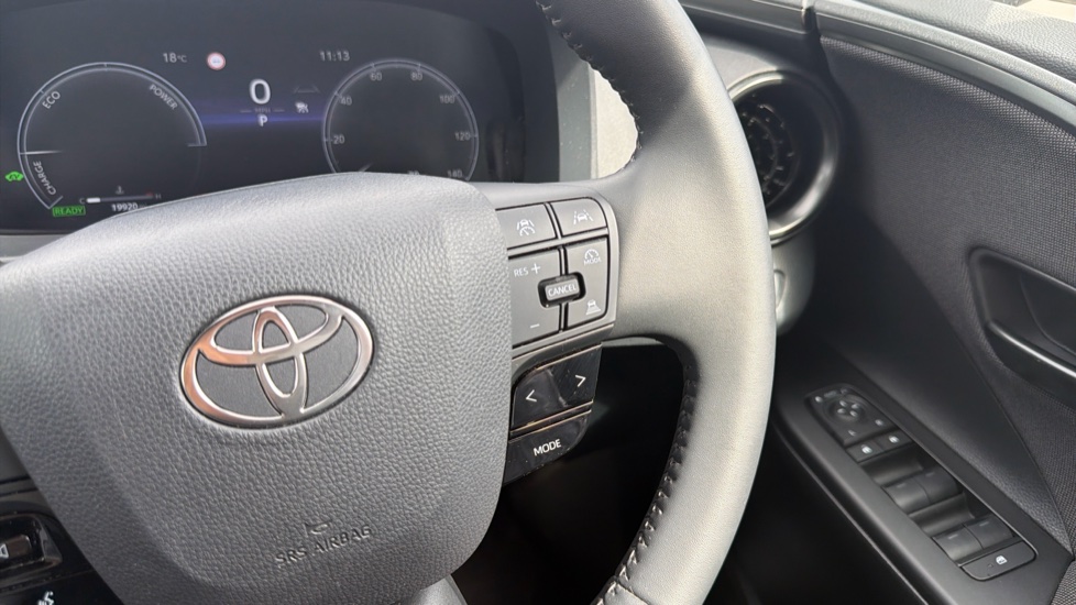 Toyota C-HR 1.8 Hybrid Design 5dr CVT Hybrid Hatchback - Image 26
