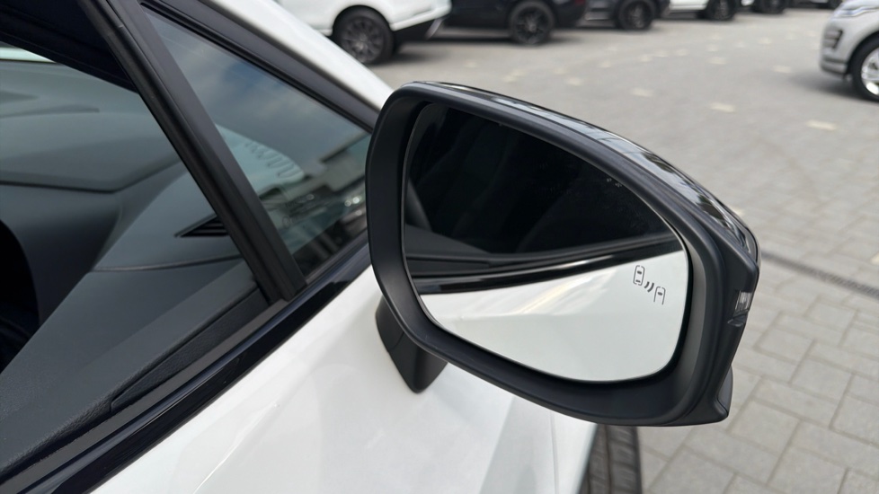 Toyota C-HR 1.8 Hybrid Design 5dr CVT Hybrid Hatchback - Image 43