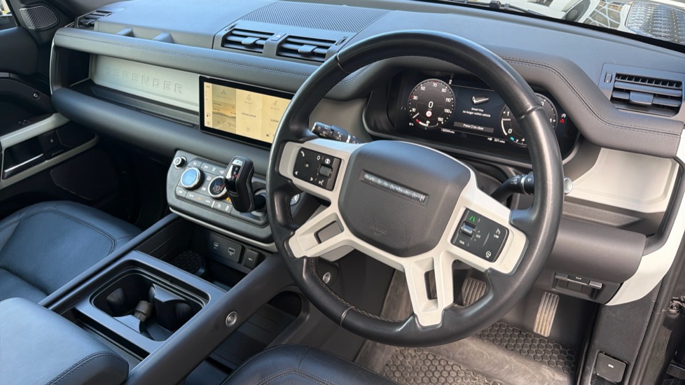 Land Rover Defender 3.0 D250 XS Edition 110 5dr Auto Diesel Estate - Image 26