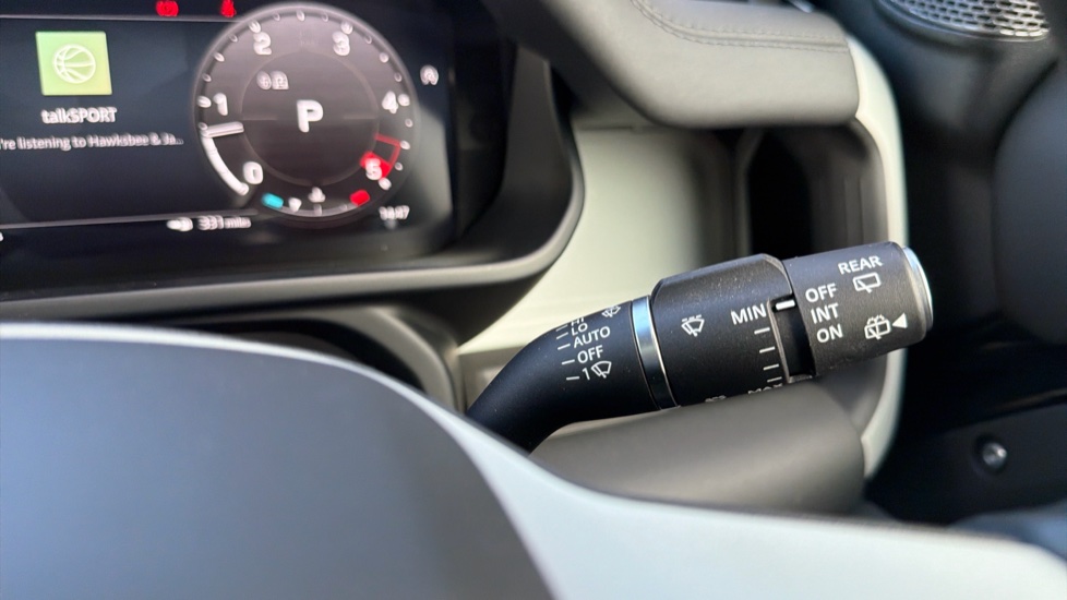 Land Rover Defender 3.0 D250 XS Edition 110 5dr Auto Diesel Estate - Image 30
