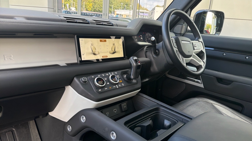 Land Rover Defender 3.0 D250 XS Edition 110 5dr Auto Diesel Estate - Image 42