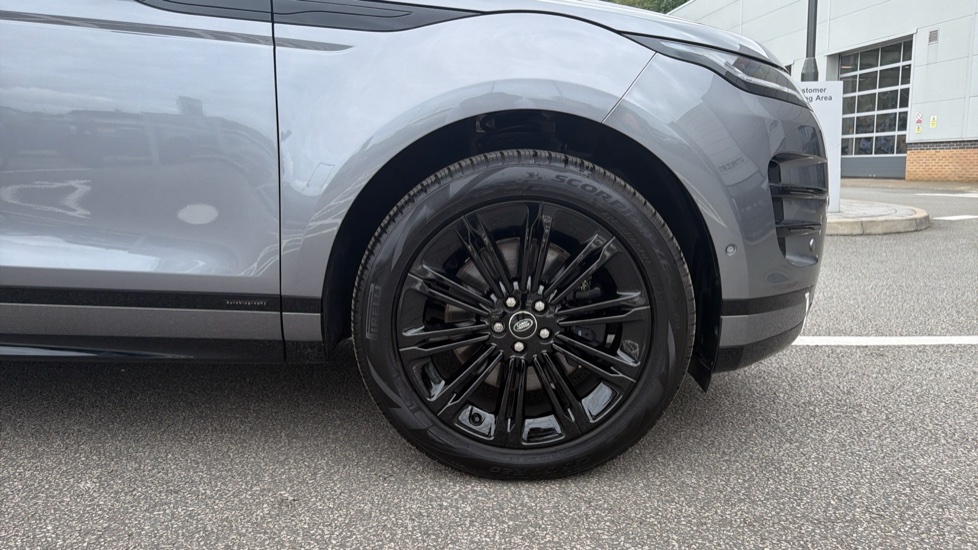 Land Rover Range Rover Evoque 2.0 D200 Autobiography 5dr Auto [Revised] Diesel Hatchback - Image 8