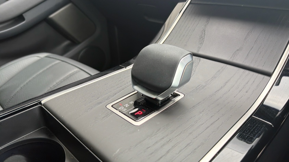 Land Rover Range Rover Evoque 2.0 D200 Autobiography 5dr Auto [Revised] Diesel Hatchback - Image 13