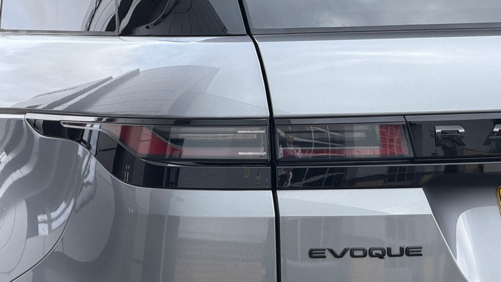 Land Rover Range Rover Evoque 2.0 D200 Autobiography 5dr Auto [Revised] Diesel Hatchback - Image 19
