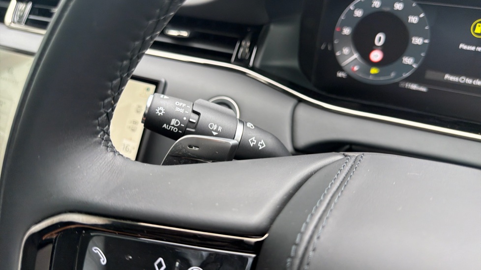 Land Rover Range Rover Evoque 2.0 D200 Autobiography 5dr Auto [Revised] Diesel Hatchback - Image 23