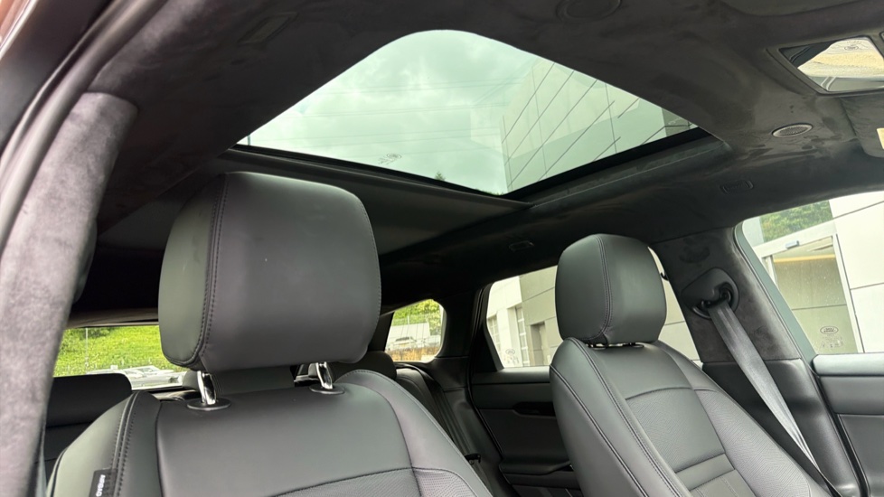 Land Rover Range Rover Evoque 2.0 D200 Autobiography 5dr Auto [Revised] Diesel Hatchback - Image 31