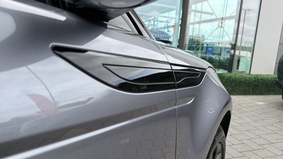 Land Rover Range Rover Evoque 2.0 D200 Autobiography 5dr Auto [Revised] Diesel Hatchback - Image 33