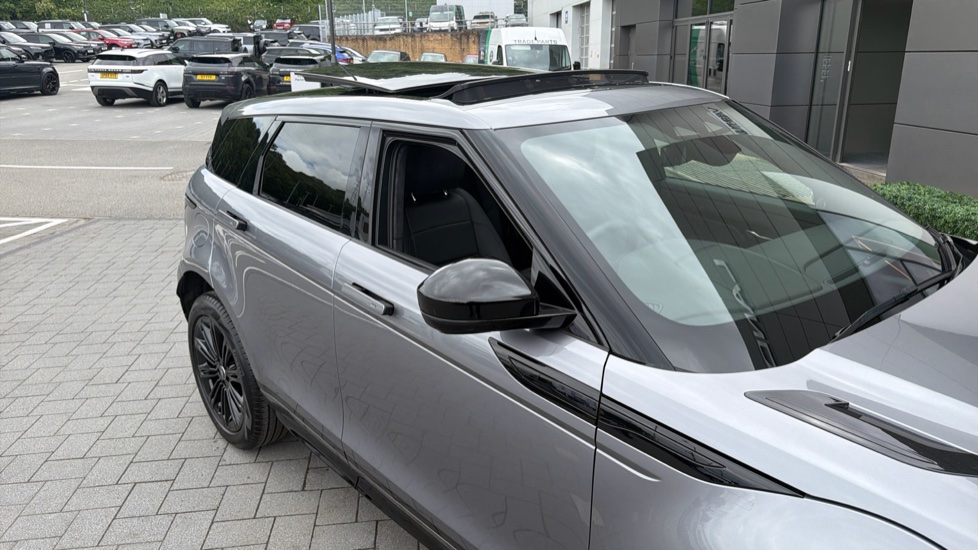 Land Rover Range Rover Evoque 2.0 D200 Autobiography 5dr Auto [Revised] Diesel Hatchback - Image 42