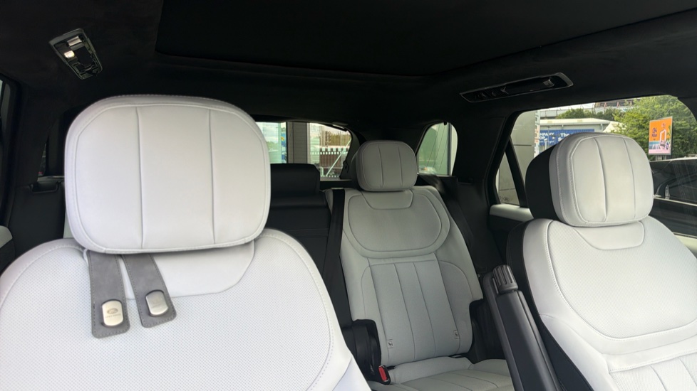 Land Rover Range Rover Sport 3.0 D350 Autobiography 5dr Auto Diesel Estate - Image 24