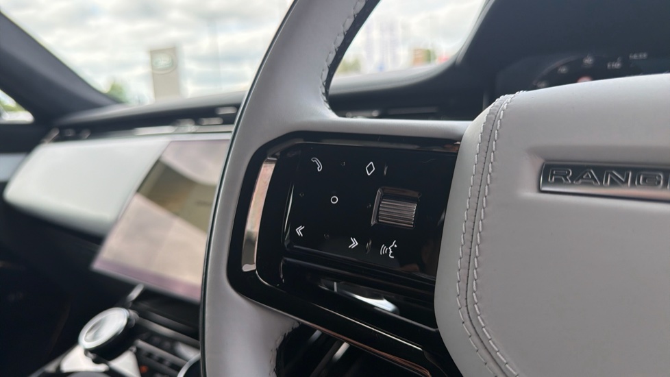 Land Rover Range Rover Sport 3.0 D350 Autobiography 5dr Auto Diesel Estate - Image 30