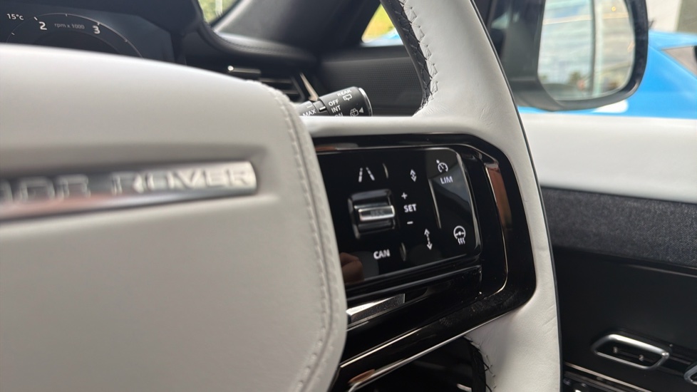 Land Rover Range Rover Sport 3.0 D350 Autobiography 5dr Auto Diesel Estate - Image 31