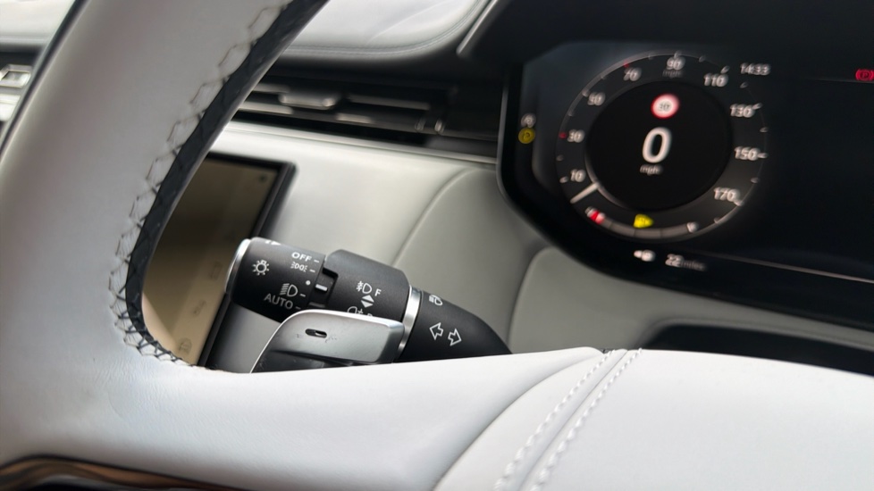 Land Rover Range Rover Sport 3.0 D350 Autobiography 5dr Auto Diesel Estate - Image 33