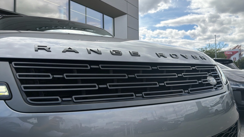 Land Rover Range Rover Sport 3.0 D350 Autobiography 5dr Auto Diesel Estate - Image 42