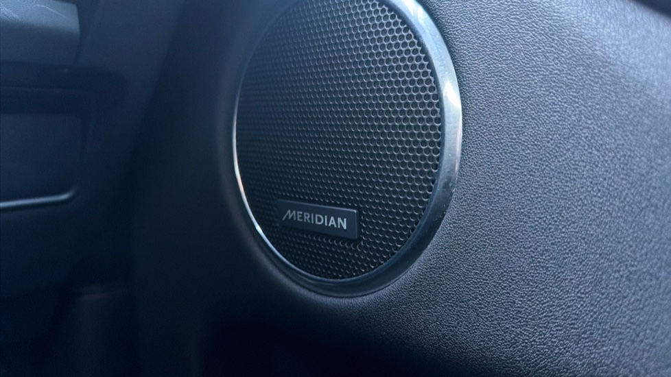 Land Rover Discovery Sport 2.0 D200 Dynamic SE 5dr Auto [5 Seat] Diesel Station Wagon - Image 30